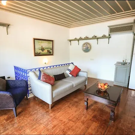 Castle81homes * מרמריס